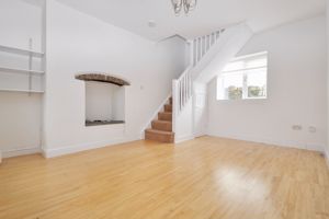 Living room- click for photo gallery